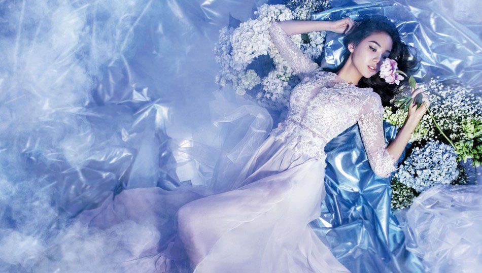 大陆女明星张梓琳清新写真大片