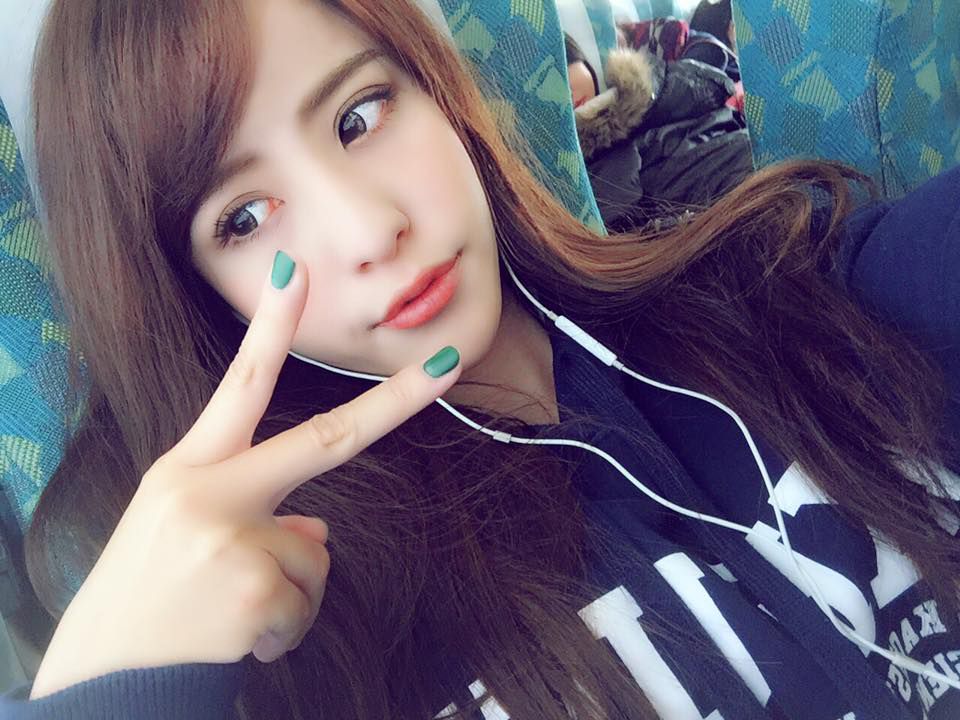 台湾美女校花李娜Una Lee清新摄影写真