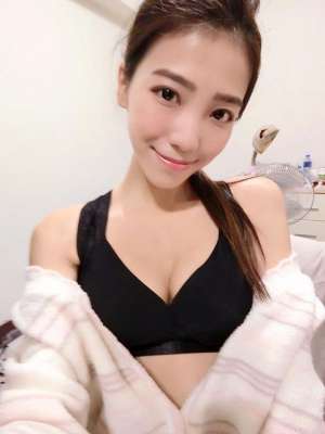 台湾模特陈慈瑜清纯自拍写真