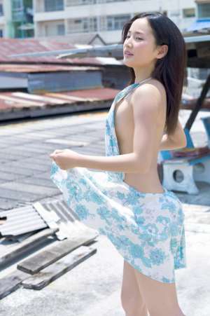 日本美女高胂惴性感大片