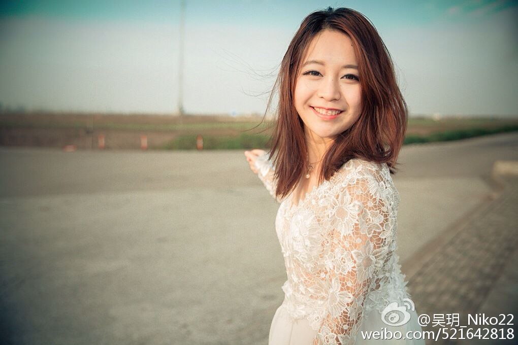 平面模特NIKO小hh(吴h)微博养眼写真图片