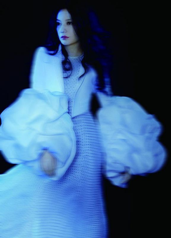 赵薇时尚朦胧高清写真