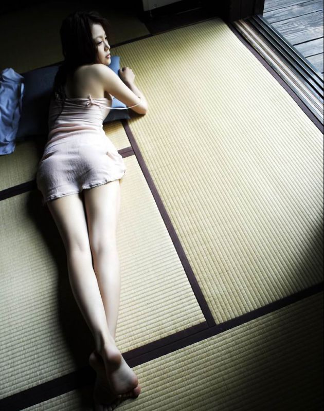 性感美胸内衣美女私房妩媚写真