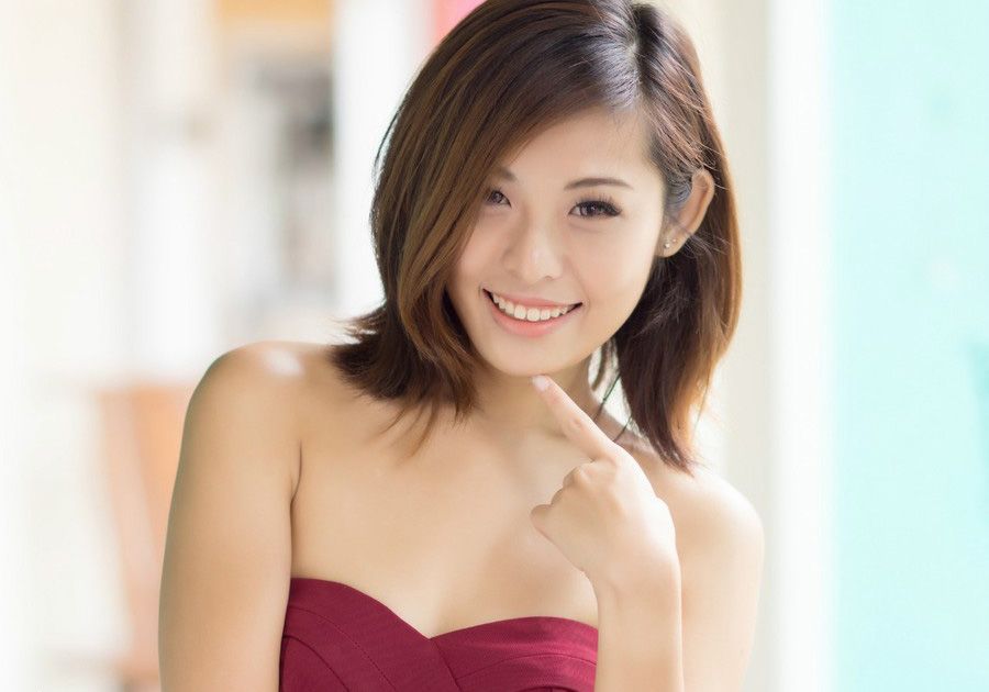 推女神平面模特美女黄歆苑比基尼写真图片