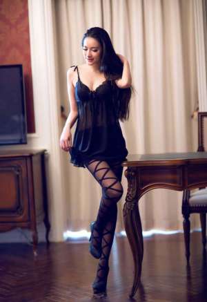 黑丝美女模特私房性感写真