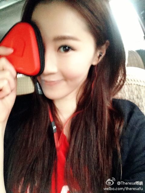 美女明星傅颖高清生活照