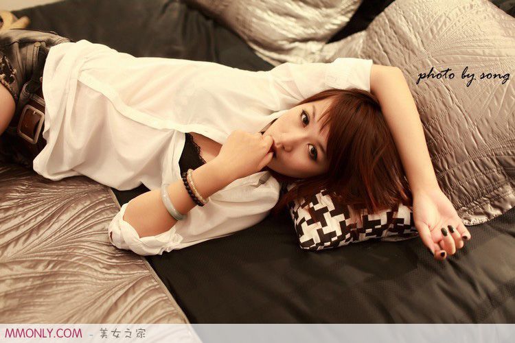 妩媚妖娆内衣美女私房性感写真