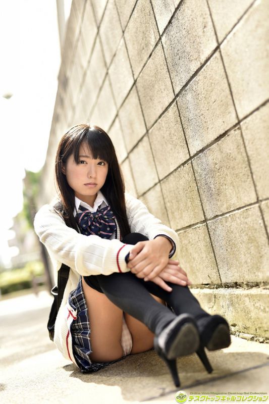 性感尤物前田美里美胸诱惑图