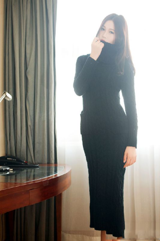 冬日甜美短裙美女私房迷人写真
