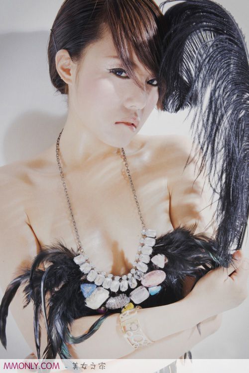 性感酥胸美女私房诱人高清写真