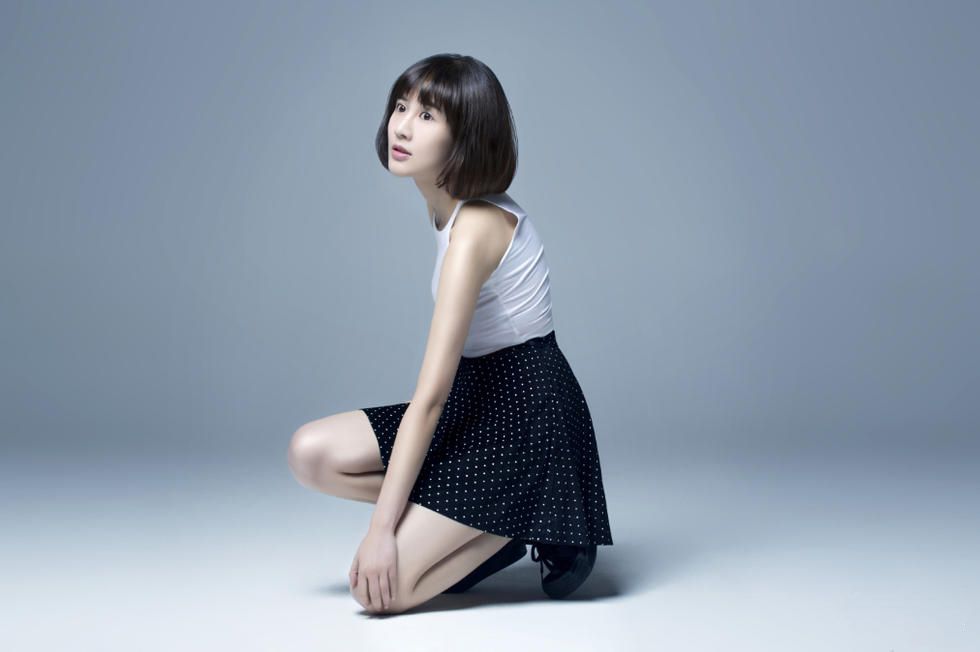 夏梓桐清新短裙迷人写真
