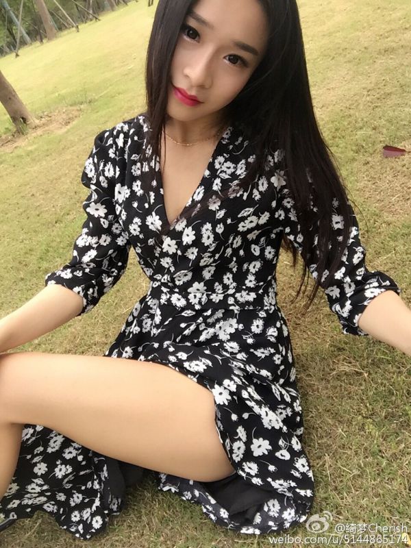 美女嫩模绮梦Cherish微博私拍写真