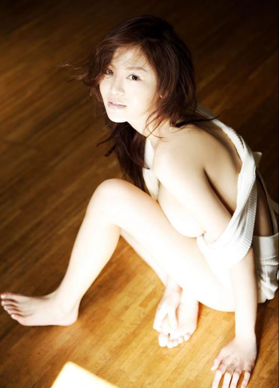 性感美胸内衣美女私房妩媚写真