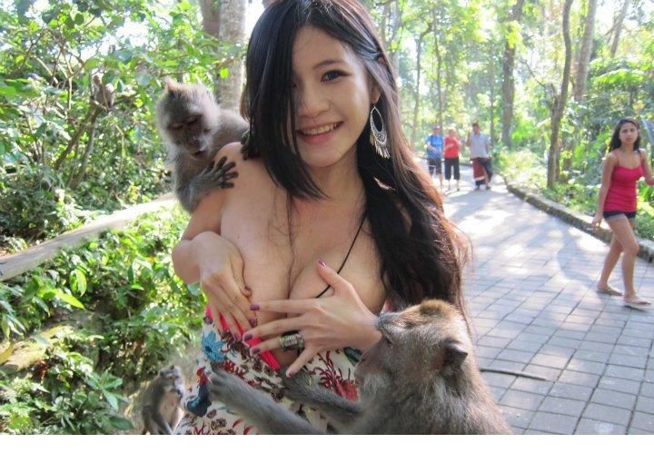 推女神邓雪sweet户外性感写真来袭