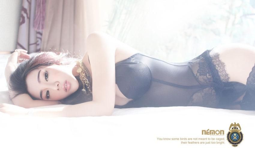 性感黑丝美女金美辛私房迷人写真