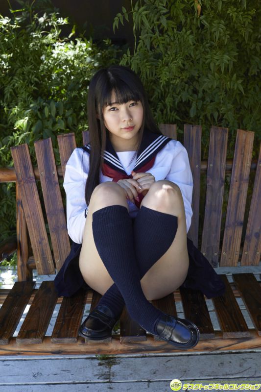 日本巨乳波霸相田あずさ床上诱人美照