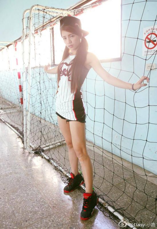 台湾模特林小鹿Daisy自拍写真图片