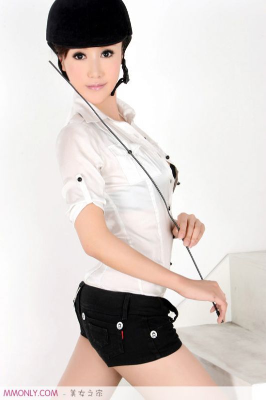 妩媚美胸美女性感诱惑写真