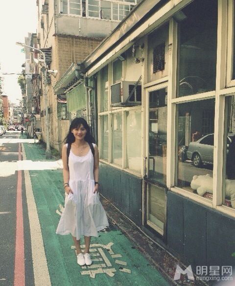 马思纯海边唯美写真图片