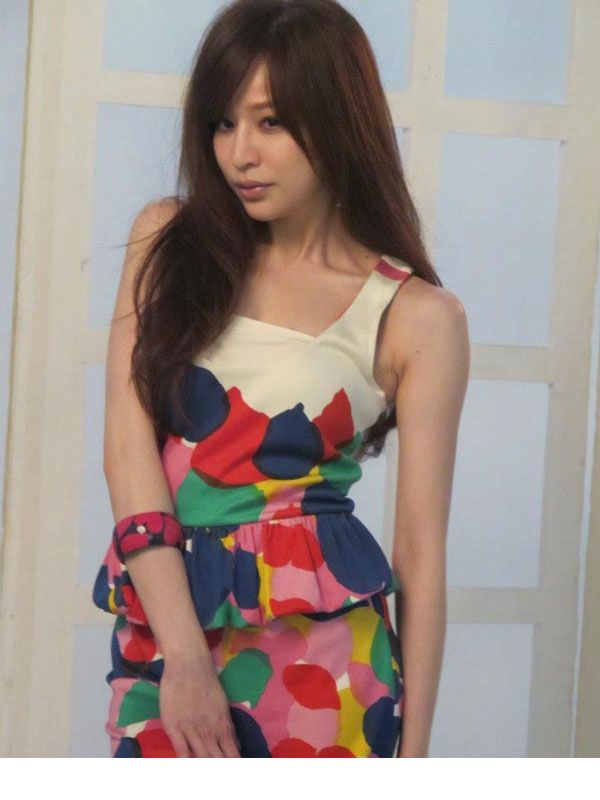 妩媚美女王心凌高清写真