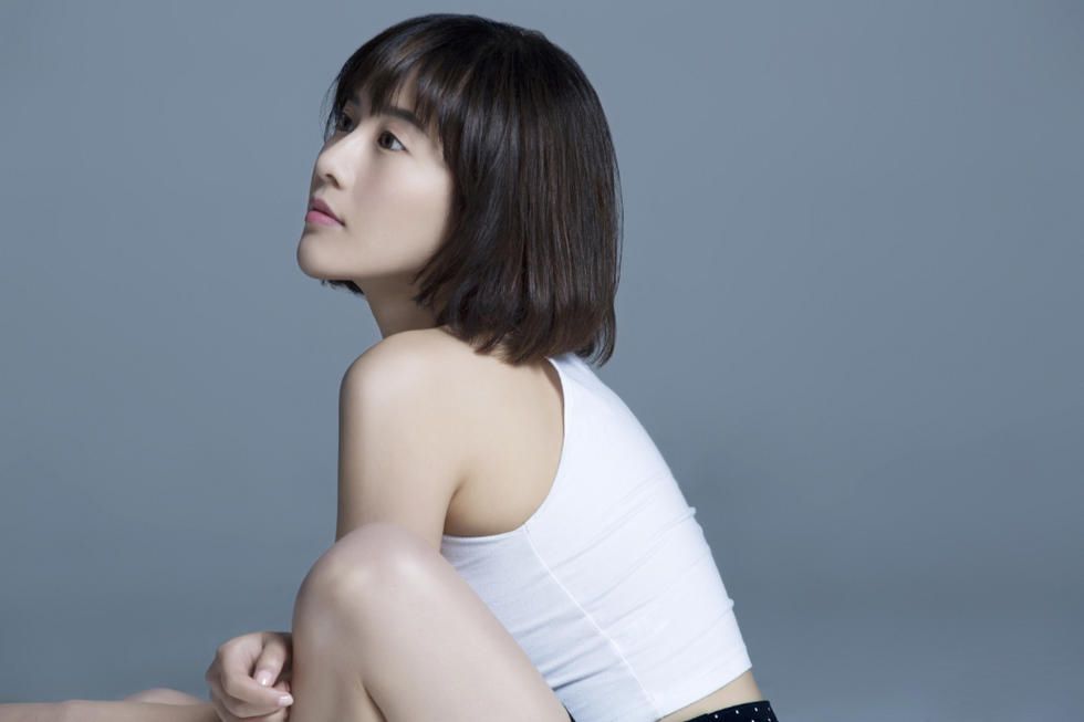 夏梓桐清新短裙迷人写真