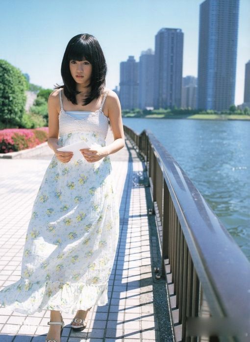 渡边麻友素颜居家高清写真