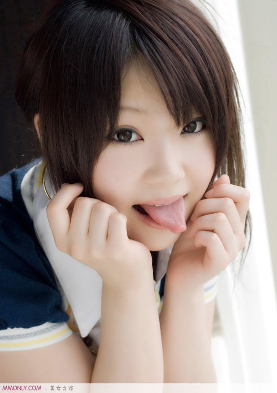 可爱丝袜美女私房迷人写真