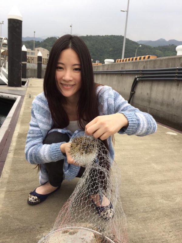 台湾美女廖芷晴清纯可爱自拍照