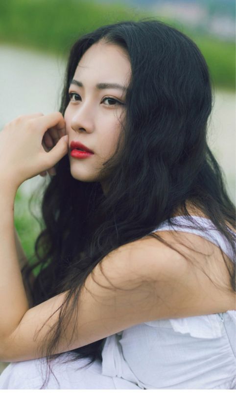 白裙长裙卷发美女户外透明伞唯美清新气质写真