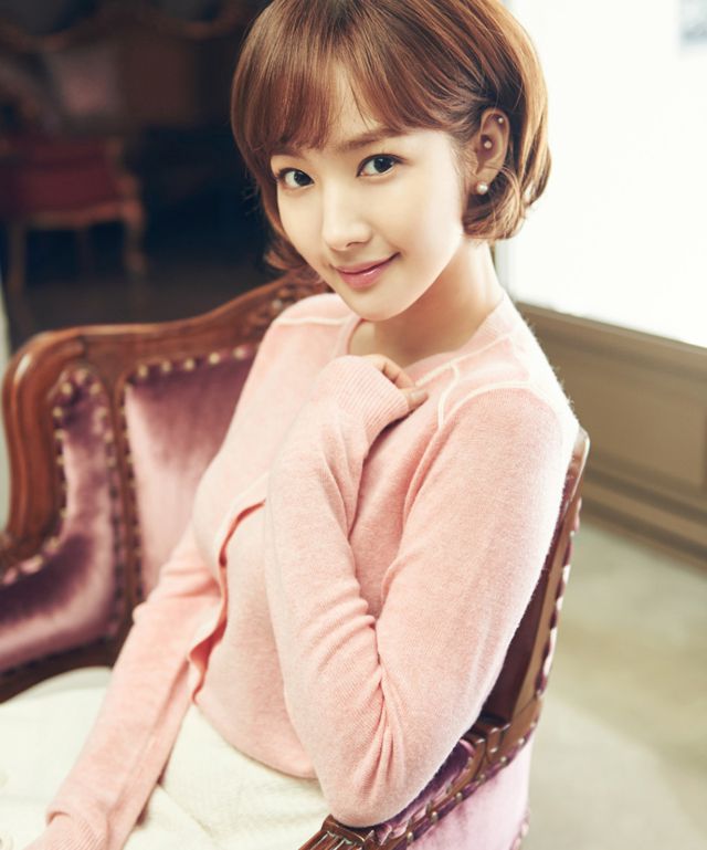 美女明星朴敏英甜美写真合集