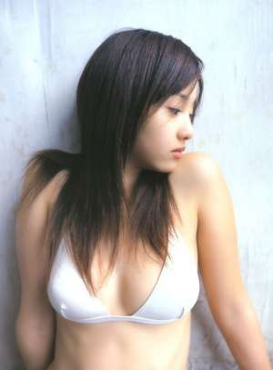 极品日本比基尼美女泽尻绘里香私房写真
