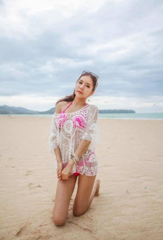 比基尼美女模特海边火辣身材勾魂美女诱惑图片