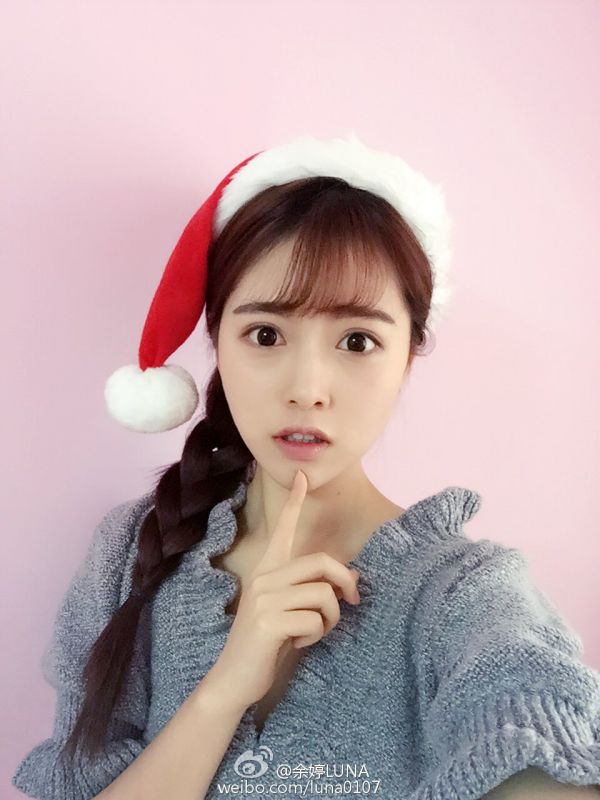 清纯美女校花余婷luna微博自拍写真