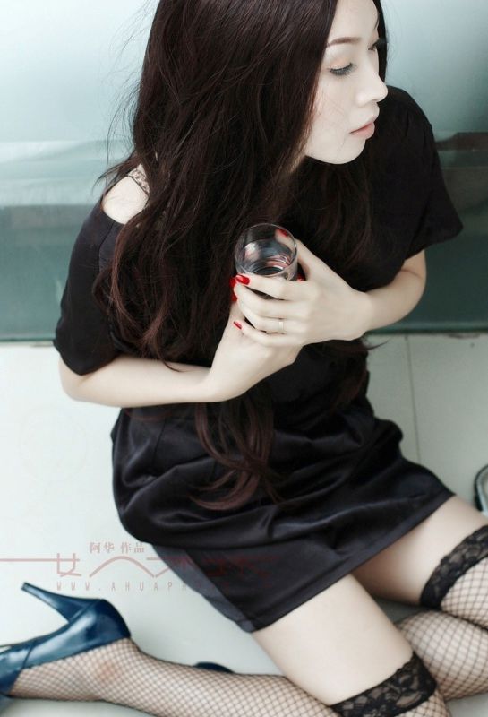性感黑色网袜美女私房写真