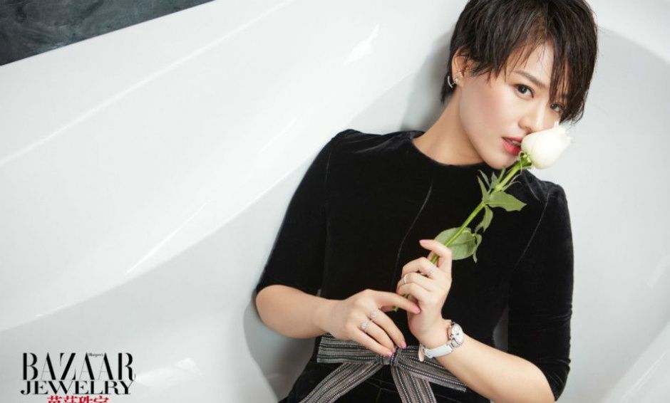 马思纯携手王凯登杂志封面写真