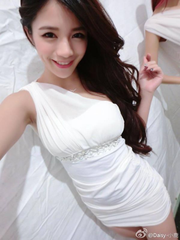 台湾模特林小鹿Daisy自拍写真图片