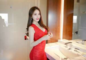 蜂腰美腿气质美女模特红色V裙卫生间巨乳辣妹丰满写真