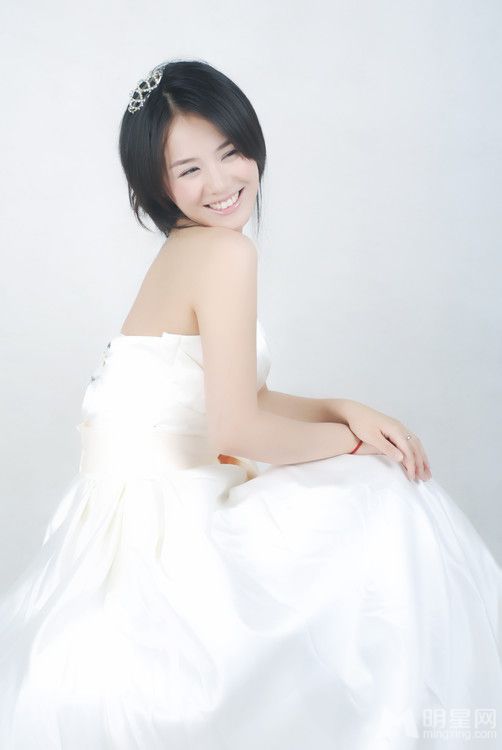 马思纯唯美婚纱照图片写真