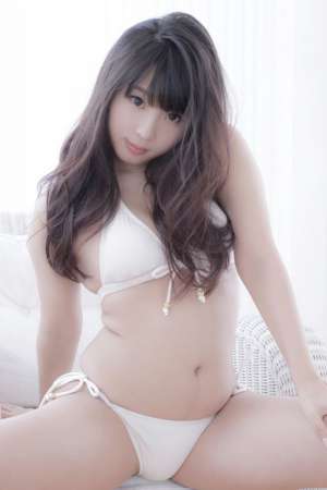 日本萝莉美女星D久留美性感私房照