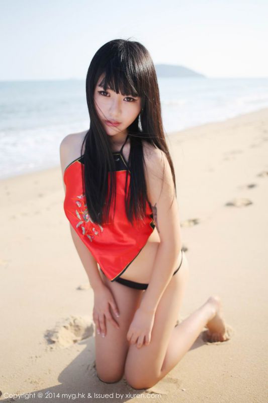 推女神比基尼美女叶佳颐清凉旅拍写真