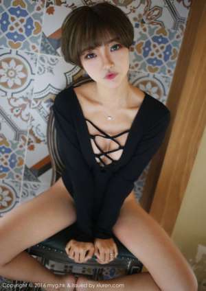 美媛馆美女模特冯木木LRIS性感私房照
