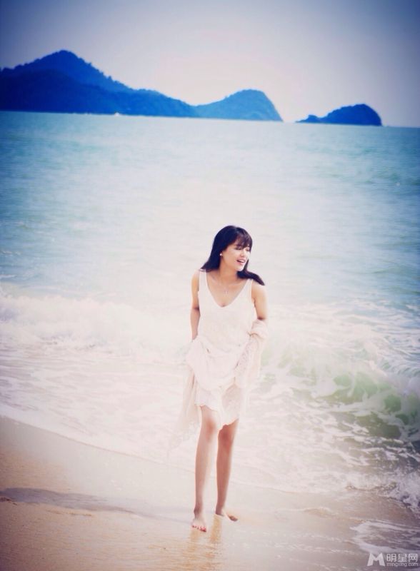 马思纯海边唯美写真图片