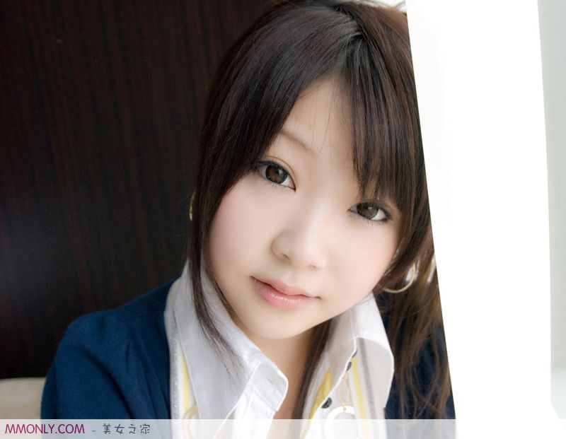 可爱丝袜美女私房迷人写真