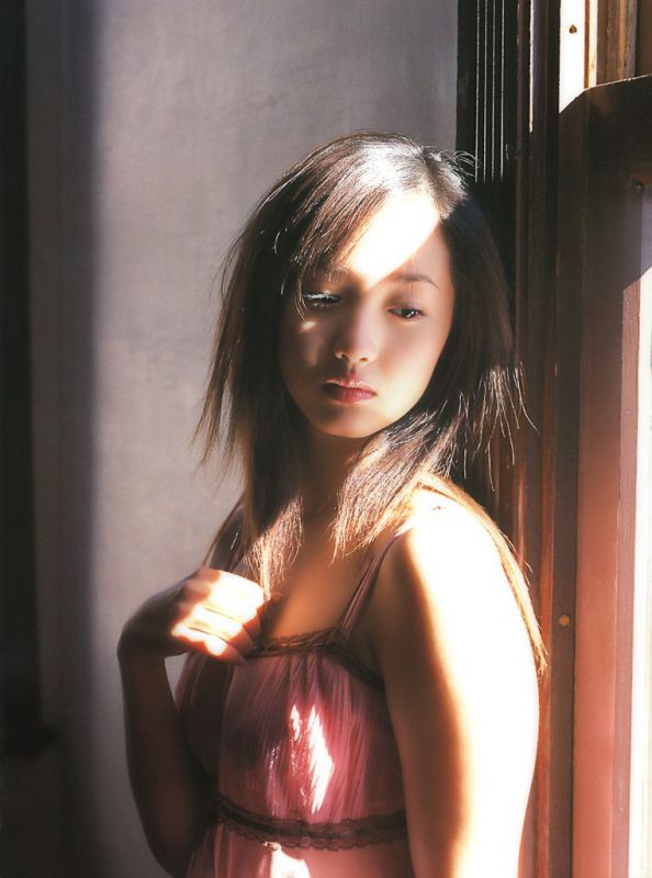 极品日本比基尼美女泽尻绘里香私房写真