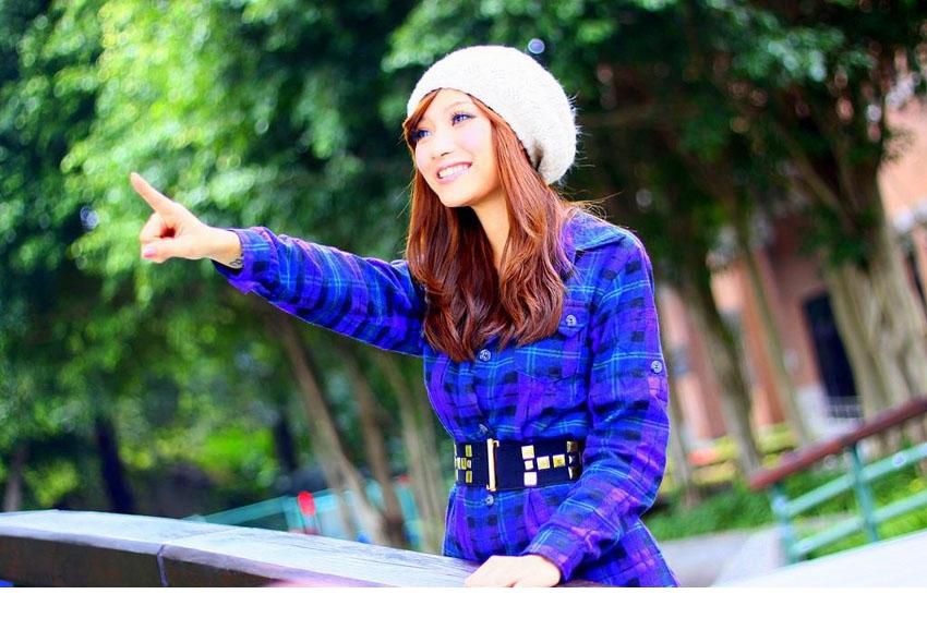 黑丝美腿美女街头高清写真
