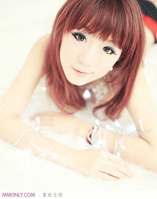 妩媚酥胸美女私房撩人写真