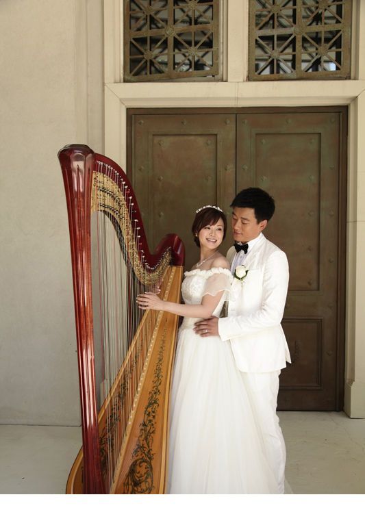 佟大为与老婆关悦甜蜜婚纱照