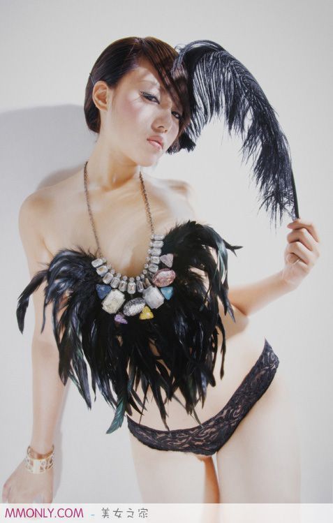 性感酥胸美女私房诱人高清写真