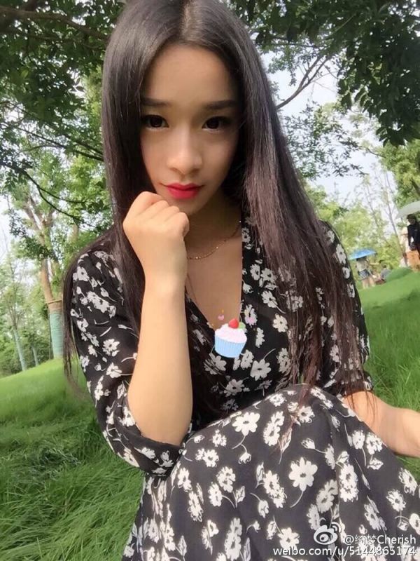 美女嫩模绮梦Cherish微博私拍写真