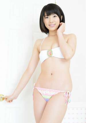 极品日本美女橘梨纱私房美胸诱人写真
